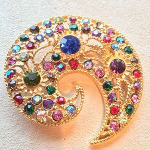 Beautiful  Multi-Color Brooch in Gold Tone